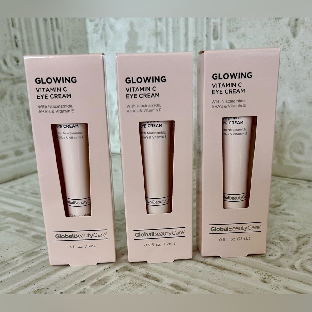 Lot of 3 Glowing Vitamin C Eye Cream